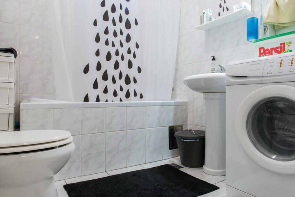 Spacious 1-Bedroom Apartment Újvidék Kültér fotó
