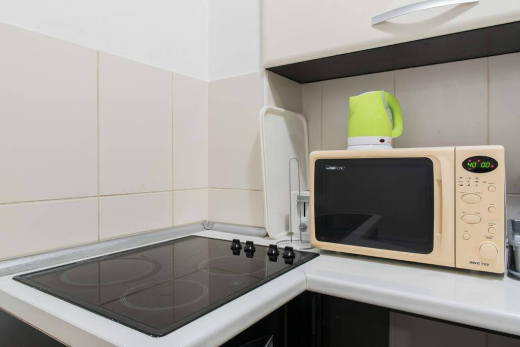 Spacious 1-Bedroom Apartment Újvidék Kültér fotó
